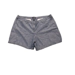 Land’s End 22W Shorts Mid Rise Light Blue Chambray